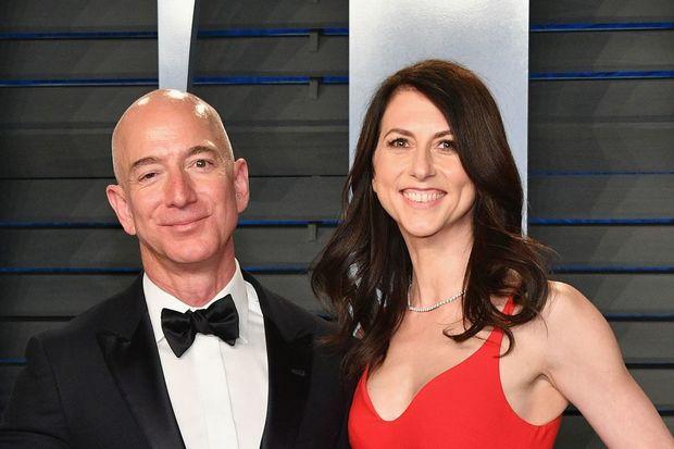 “Amazon” rəhbəri rəsmən boşandı - Sabiq yoldaşı ən varlı qadınlar siyahısına düşür “Amazon” rəhbəri rəsmən boşandı - Sabiq yoldaşı ən varlı qadınlar siyahısına düşür