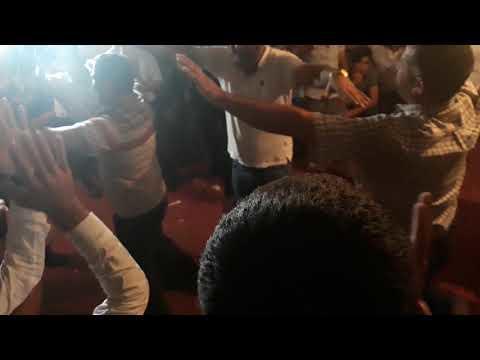 Bakıda qızının ölüm xəbərini alan ata qurulan YAS ÇADIRINDA TOY ETDİ - VİDEO Bakıda qızının ölüm xəbərini alan ata qurulan YAS ÇADIRINDA TOY ETDİ - VİDEO