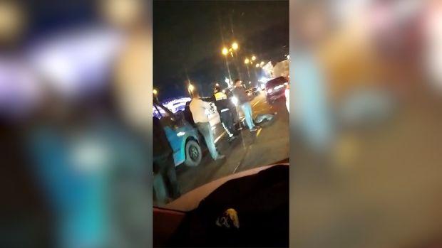 Bakıda maşın piyadanı vurub öldürdü - VİDEO Bakıda maşın piyadanı vurub öldürdü - VİDEO