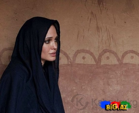 Dünyaca məşhur aktrisa İslamı qəbul etdi - FOTOLAR