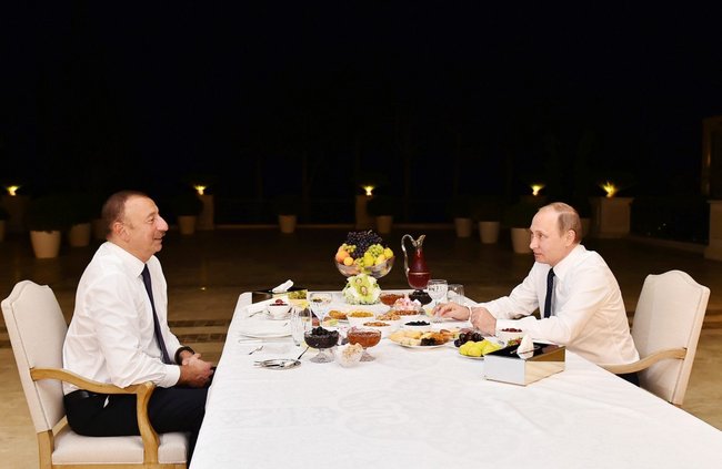 Putin İlham Əliyevin evində - BU DA FOTO