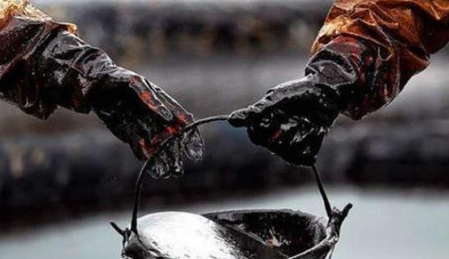 Bu il Azərbaycanda nə qədər xam neft hasil olunub - Statistika