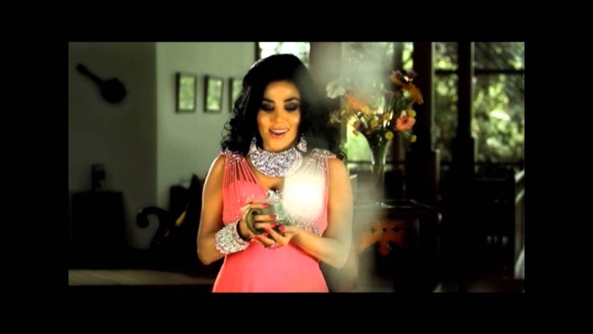 Aparıcı Nanənin yaşı hamını şoka saldı - FOTOLAR