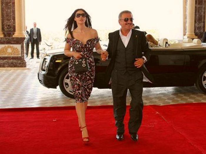 Telman İsmayılovun oğlunun 2 milyonluq avtomobili satışa çıxarılır