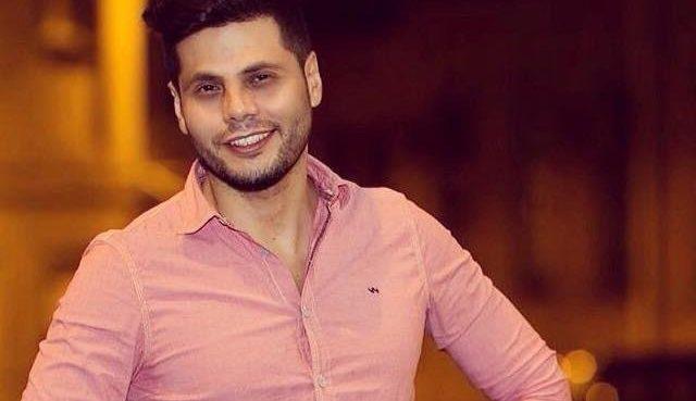 Zaur Kamal efirində qonaq olan xanım müğənnilərin saç düzümünü ələ saldı: \"Hamamdan gəlmisiz?\" - VİDEO