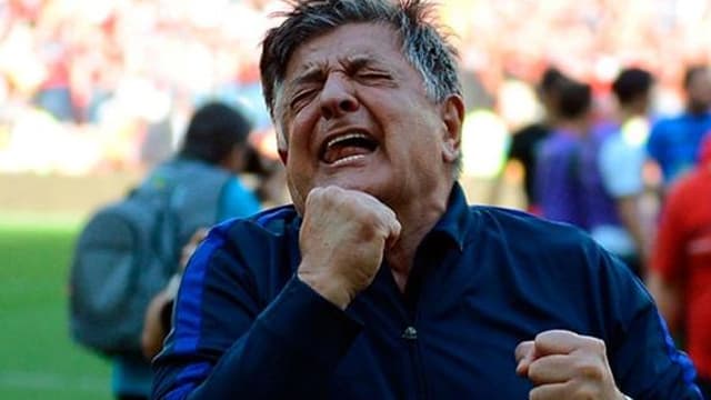 Məşhur məşqiçinin evini soydular