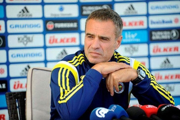 \"Azərbaycan millisindən imtina etdim\"-<font color=\"red\">Ərsun Yanal</font>