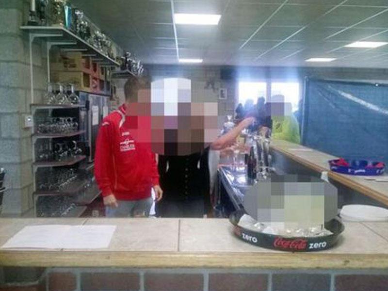 Qalmaqal: 5 futbolçu çılpaq qızla… FOTO