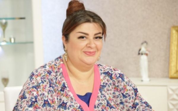 Yaşca özündən kiçik kişilərlə ailə quran, sevgili olan xanım MƏŞHURLARIMIZ - 5 YAŞDAN 17 YAŞADƏK...