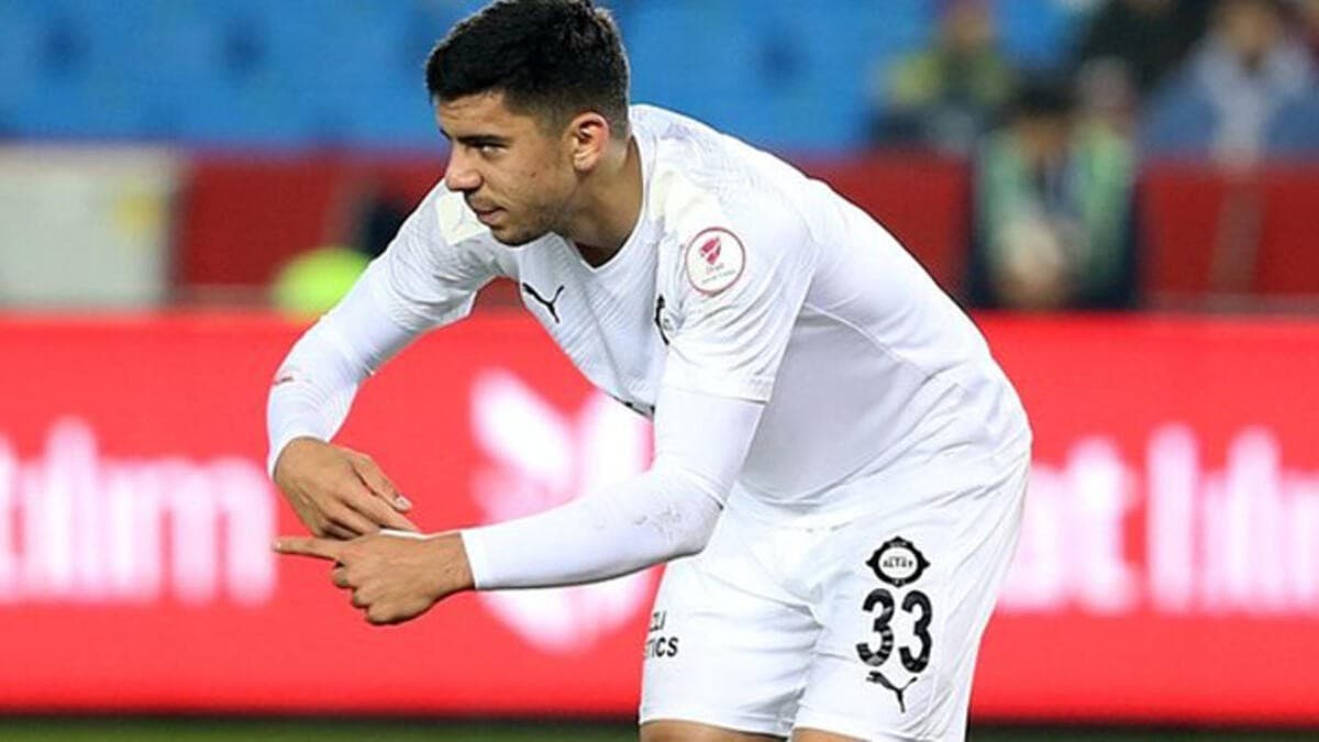 \"Lion\" türkiyəli futbolçunu transfer etdi
