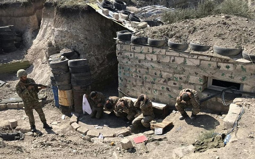 Azərbaycan Ordusu düşmənin bir qrup hərbi qulluqçusunu əsir götürdü - FOTOLAR