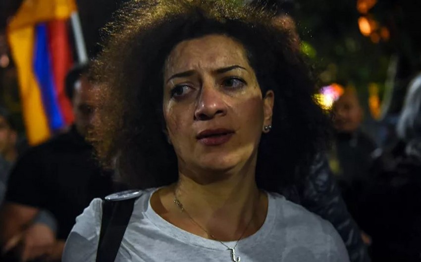 Paşinyanın xanımı ABŞ-da etirazla qarşılandı: “Ali satqının arvadı!”