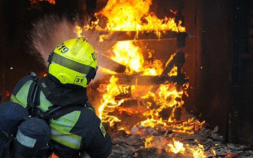 Lənkəranda ikimərtəbəli evdə yanğın olub