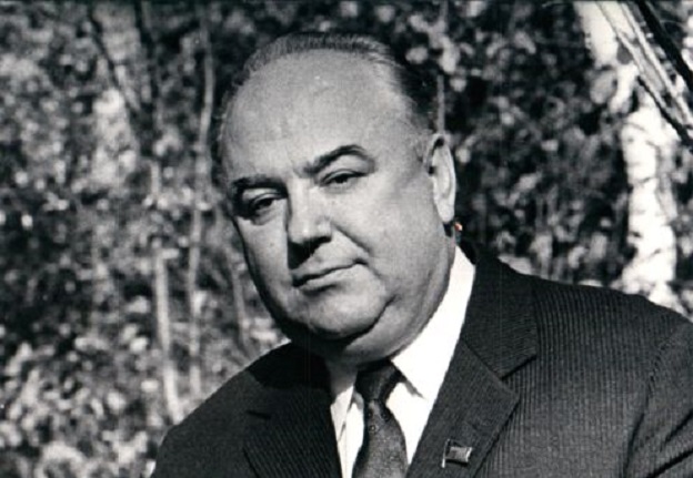 “Onun arvadı Bakıdan Moskvaya gedəndə Brejnevin bağ evində qalırdı…” – DTK sədri niyə intihar edib?