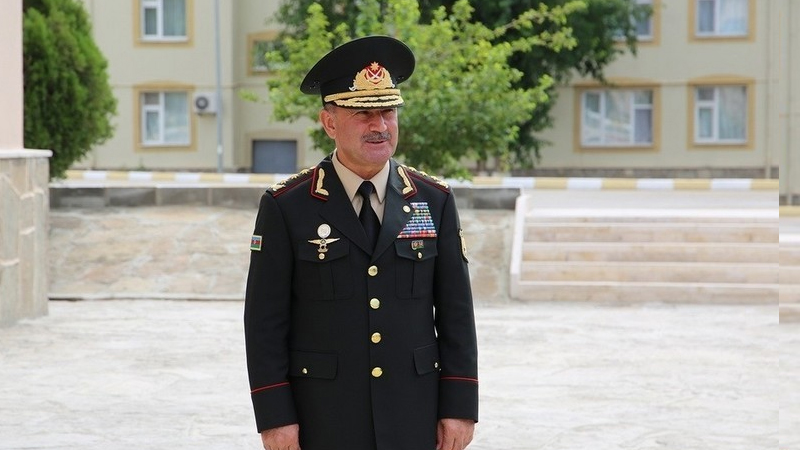 Vilayət Eyvazov general Kərəm Mustafayevin rəis qardaşını işdən çıxardı