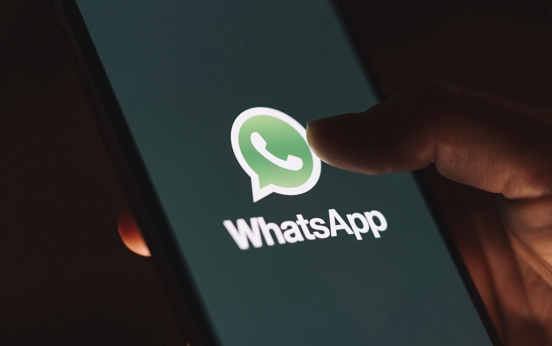 “WhatsApp”da mesajlarınızı bu adamlar oxuya, silə biləcəklər - <font color=\"red\">YENİ FUNKSİYA</font>