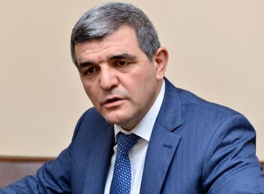Deputatdan ÇAĞIRIŞ: <font color=\"red\">“Ay məmurlar, cəhənnəm olsun... !\"  </font>