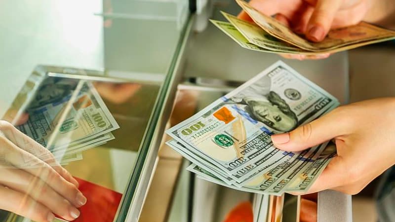 Əcnəbilər Azərbaycan banklarında pullarını niyə artırırlar? - <font color="red">SƏBƏB MƏLUM OLDU</font>