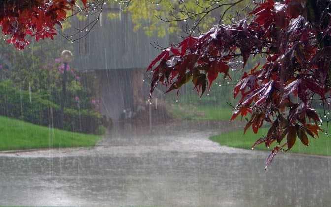 Azərbaycanın bəzi rayonlara leysan yağıb - <font color=\"red\">FAKTİKİ HAVA</font>