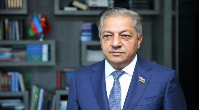 "Hər iki məsələdə Türkiyə haqlıdır"