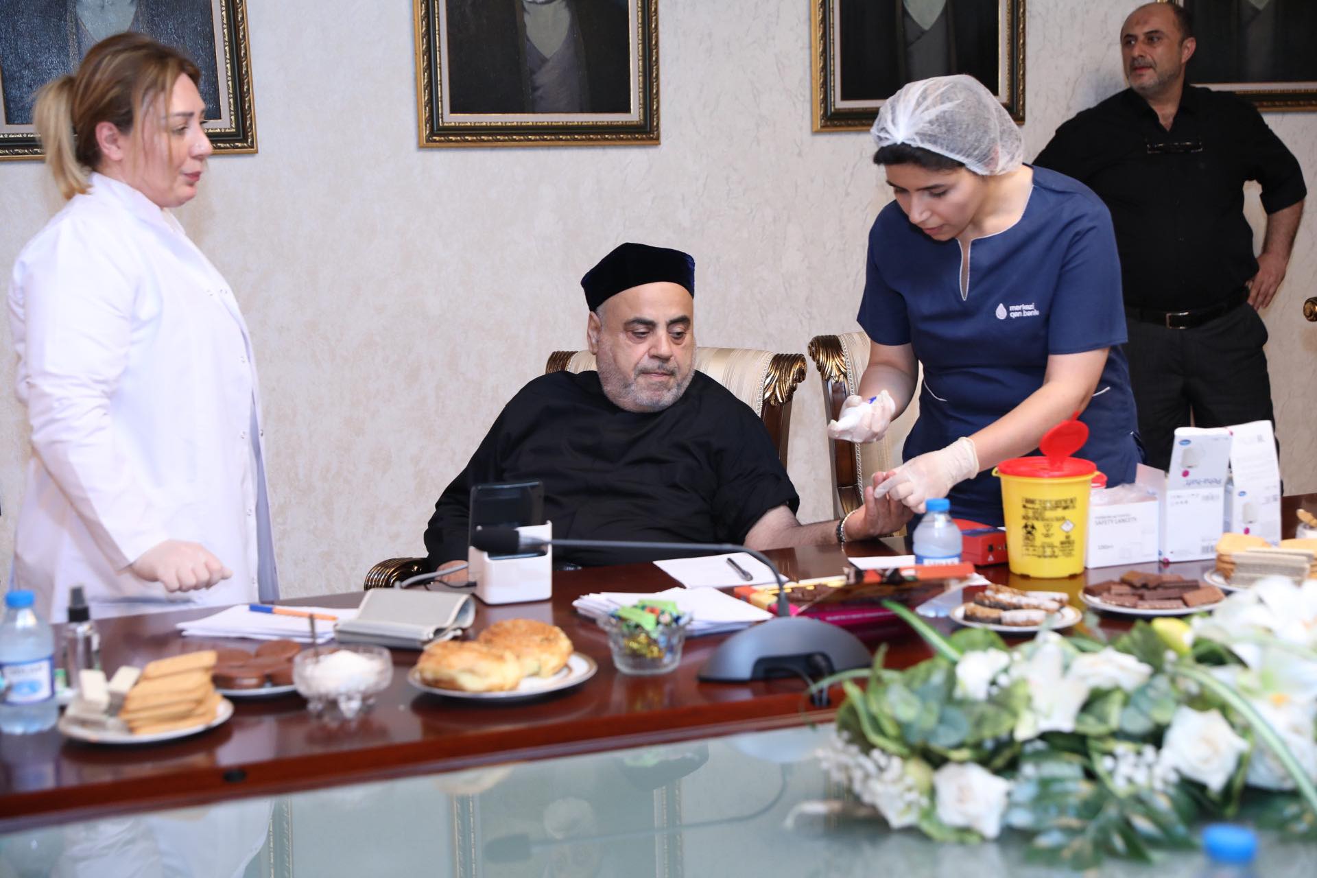 Aşura günü ilə bağlı Bakıdakı qanvermə aksiyasından FOTOREPORTAJ