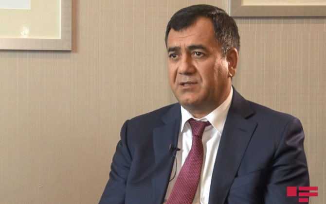 Qərb dövlətləri Ukrayna rəsmilərini şantaj edirlər