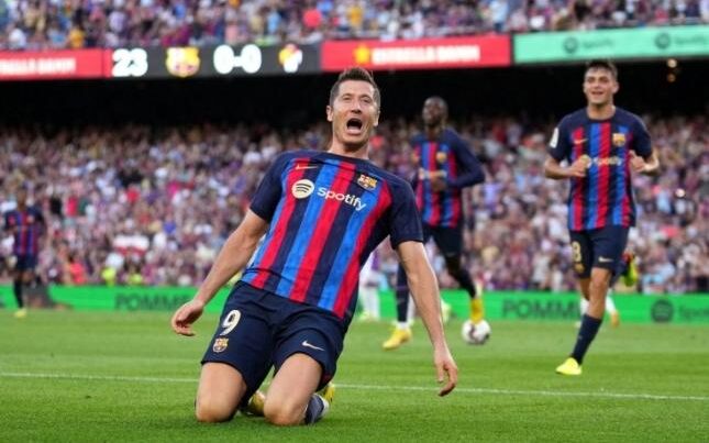 Levandovskidən ƏSRİN REKORDU