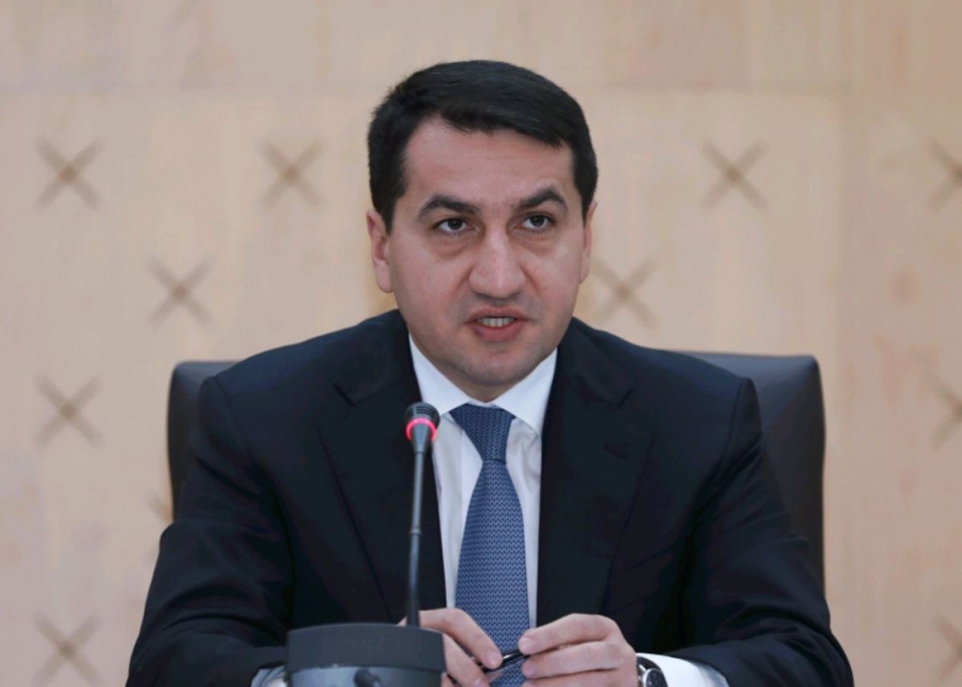 \"Ermənistan anlamalıdır ki, barışın kökləri Vaşinqtonda yox, regiondadır\" - Hikmət Hacıyev