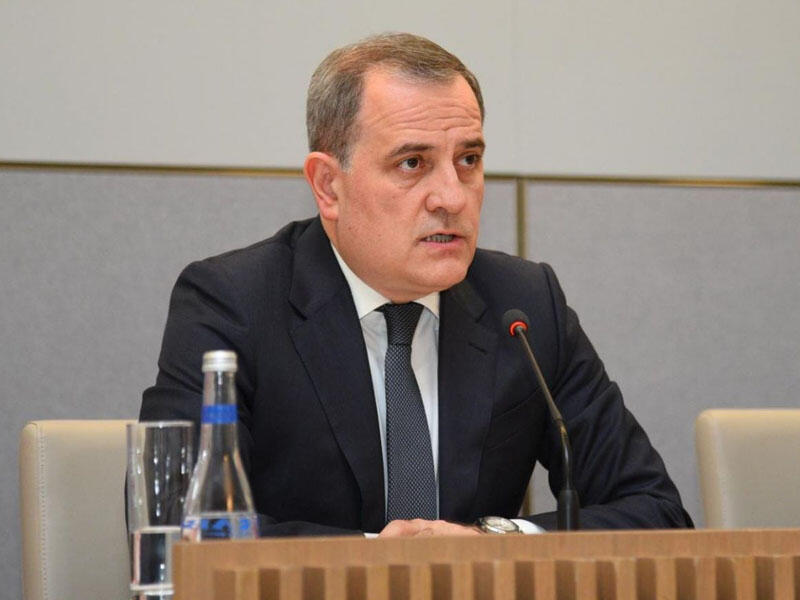 Ermənistan hərbi potensialını gücləndirməyə çalışır - Nazir