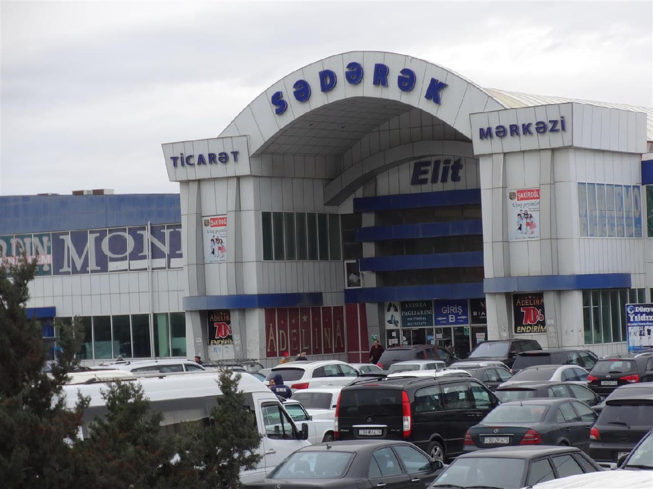 "Sədərək" Ticarət Mərkəzi <span style="color: #ff0000;"><strong>BAĞLANIR?</strong></span>