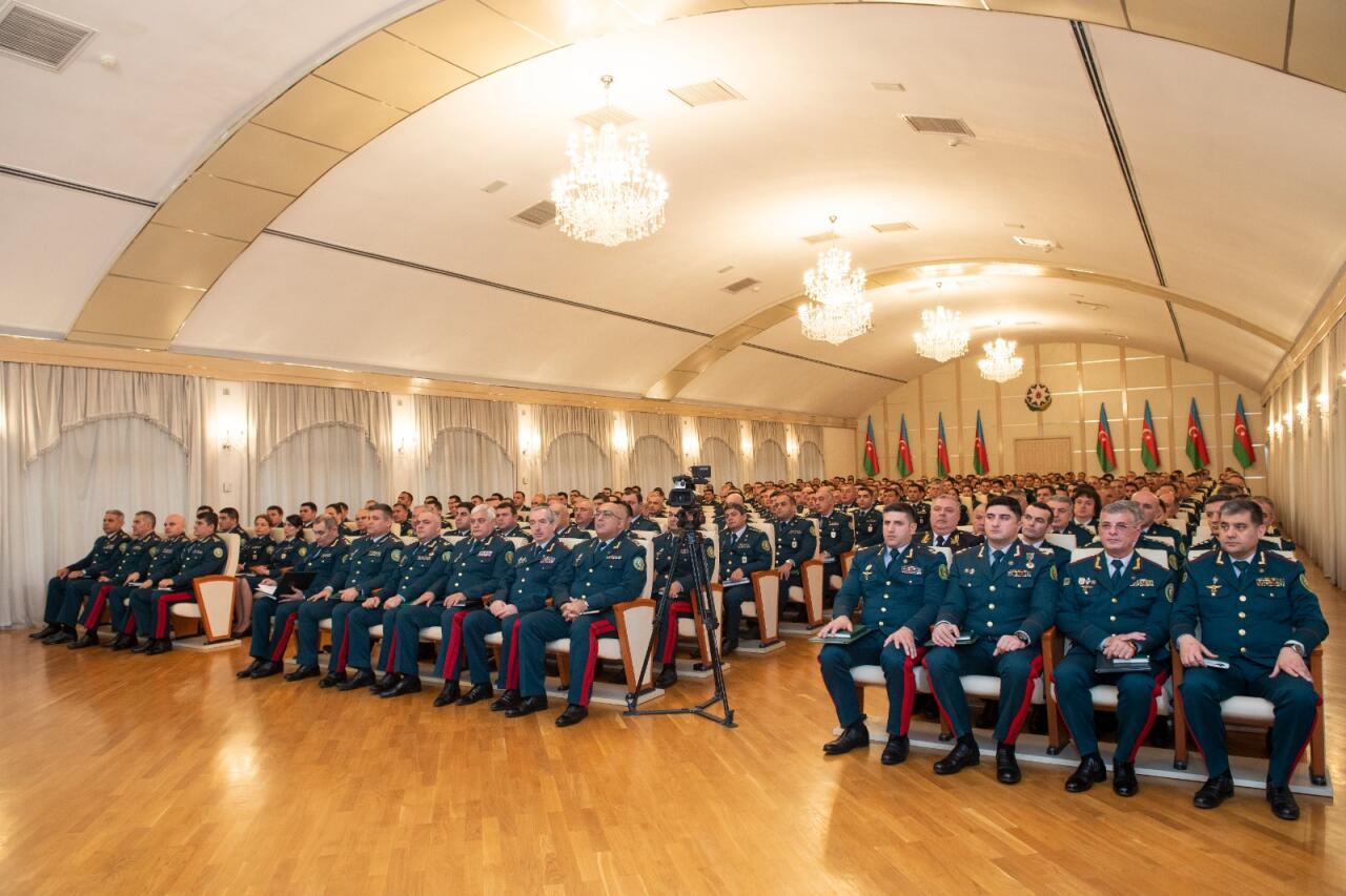 General müşavirə keçirdi: tapşırıqlar verildi - FOTO