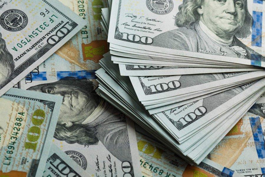 Bu ölkədə bank səhvə yol verdi, tələbələr 40 milyon dollardan çox pul çıxardı