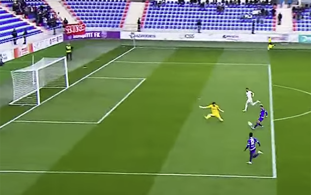 Azərbaycanda hakimdən biabırçı penalti qərarı - <span style=\"color: #ff0000;\">VİDEO</span>