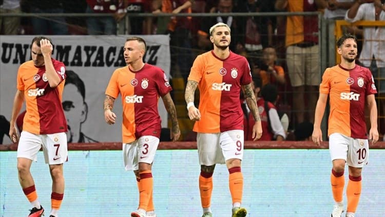 \"Qalatasaray\" rəhbərliyi hərəkətə keçdi: <span style=\"color: #ff0000;\">Futbolçulara...</span>