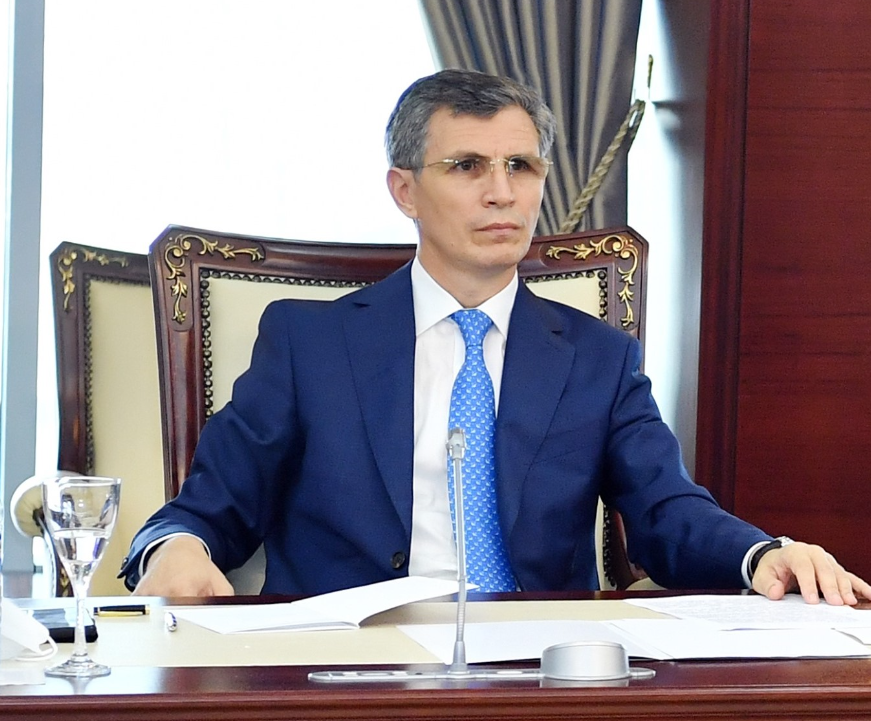 \"Paşinyanı 4 kəndi sülh yolu ilə qaytarmağa vadar edən 44 üstəgəl bir gündür!\" - Zahid Oruc