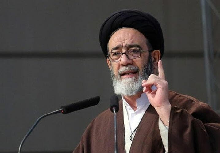 Helikopterdə olan <span style=\"color: #ff0000;\">imam qəzada sağ qalıbmış - 1 saat sonra....</span>