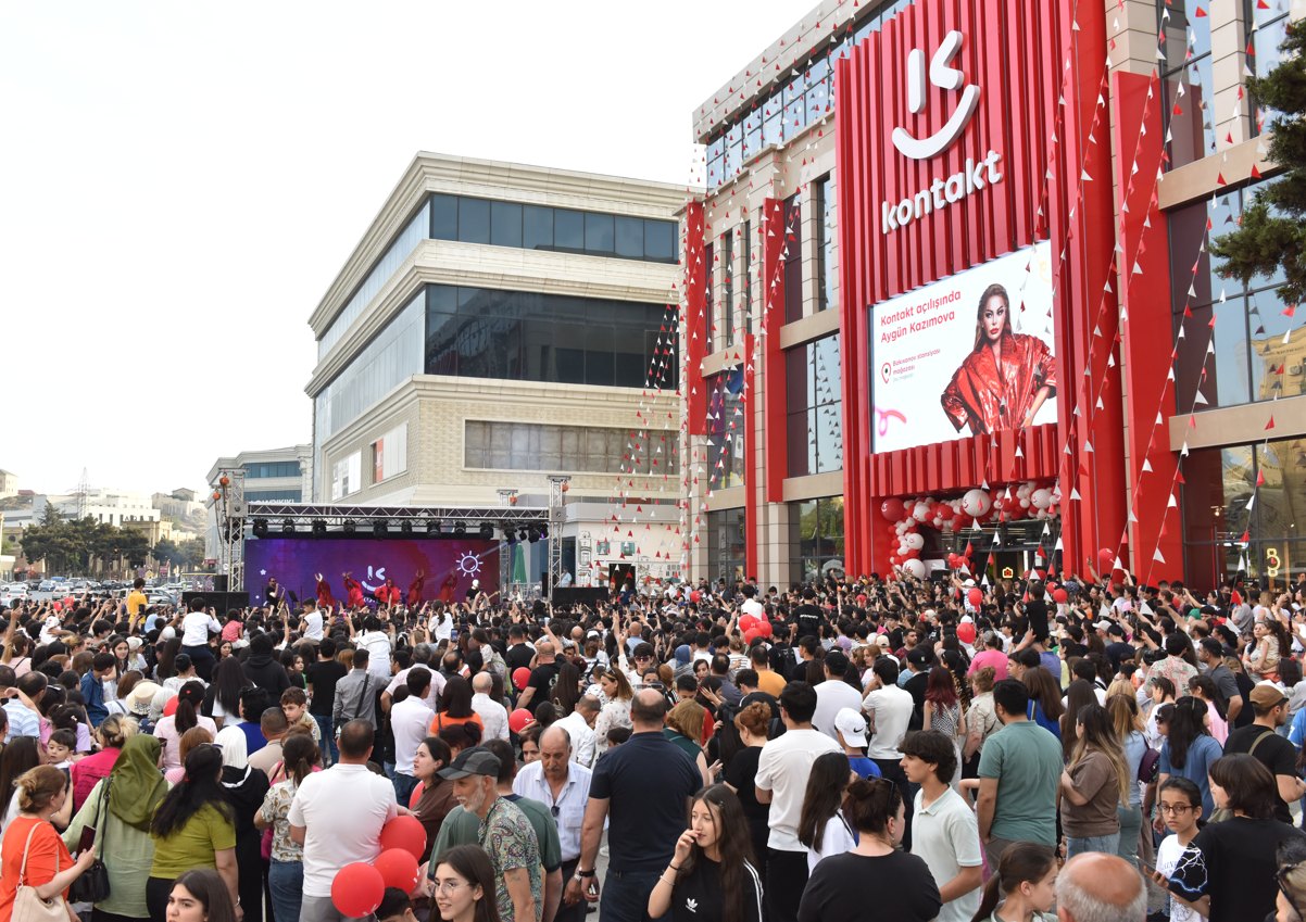\"Kontakt\" Bakıxanovda ən böyük mağazasını Aygün Kazımova ilə açdı! - FOTO
