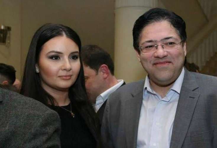 

Aysel Teymurzadə boşanır &mdash;<span style="color:#ff0000">İDDİA</span>