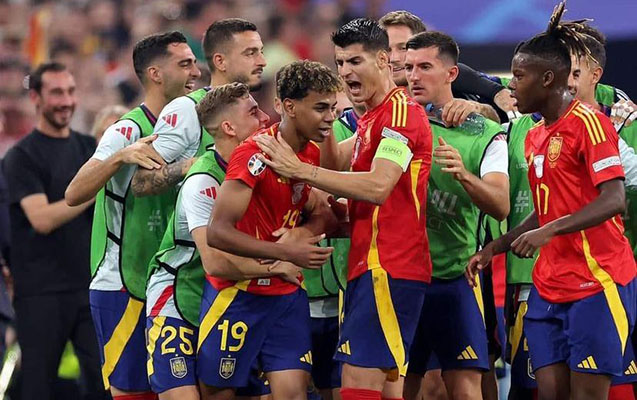 İspaniya Fransanı məğlub edərək finala yüksəldi