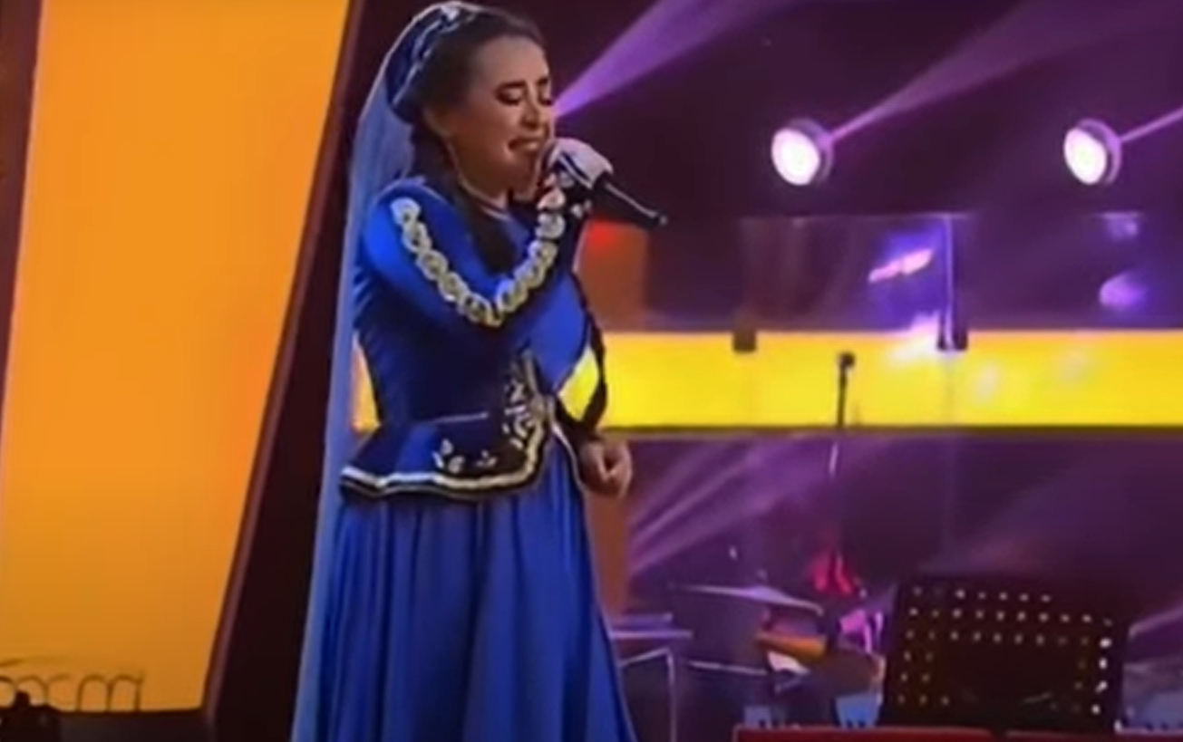 Özbəkistanlı müğənni &ldquo;Bayatı-Şiraz&rdquo;la yarışmaya damğa vurdu - <span style="color:#ff0000"><b>VİDEO</b></span>