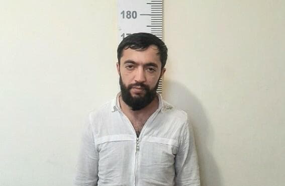 
Polisin &quot;saxla&quot; əmrinə tabe olmadı, <span style="color:#ff0000">piyadanı vurdu</span>