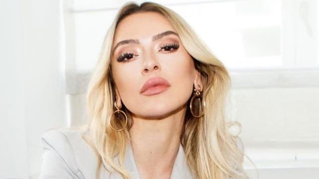 Hadisə &quot;İnstagram&quot;a qoyulan qadağaya ETİRAZ ETDİ:<span style="color:#ff0000"><b> &quot;Azadlığa ziyan...&quot;</b></span>