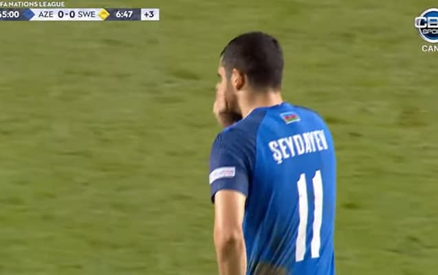 
Ramil Şeydayevin qola çevirə bilmədiyi penalti- <span style="color:#ff0000">VİDEO</span>