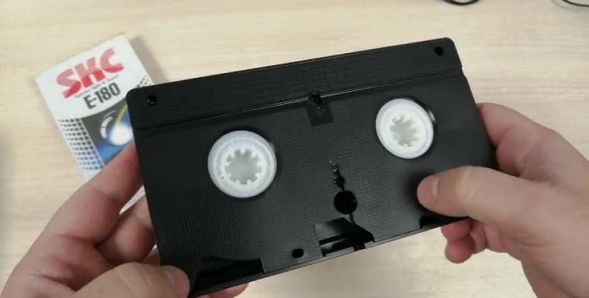 
Sirli video kaset tapan ata və oğul dəhşətə gəldilər