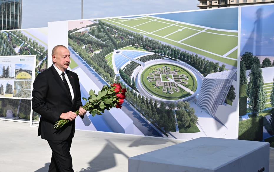 Prezident Zəfər parkında <span style="color:#ff0000">OLDU - YENİLƏNDİ</span>