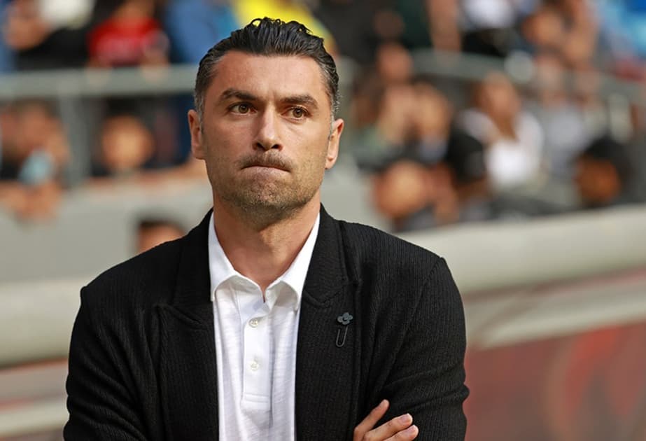 
Burak Yılmaz &quot;Beşiktaş&quot;a məğlubiyyətdən sonra istefa verdi

