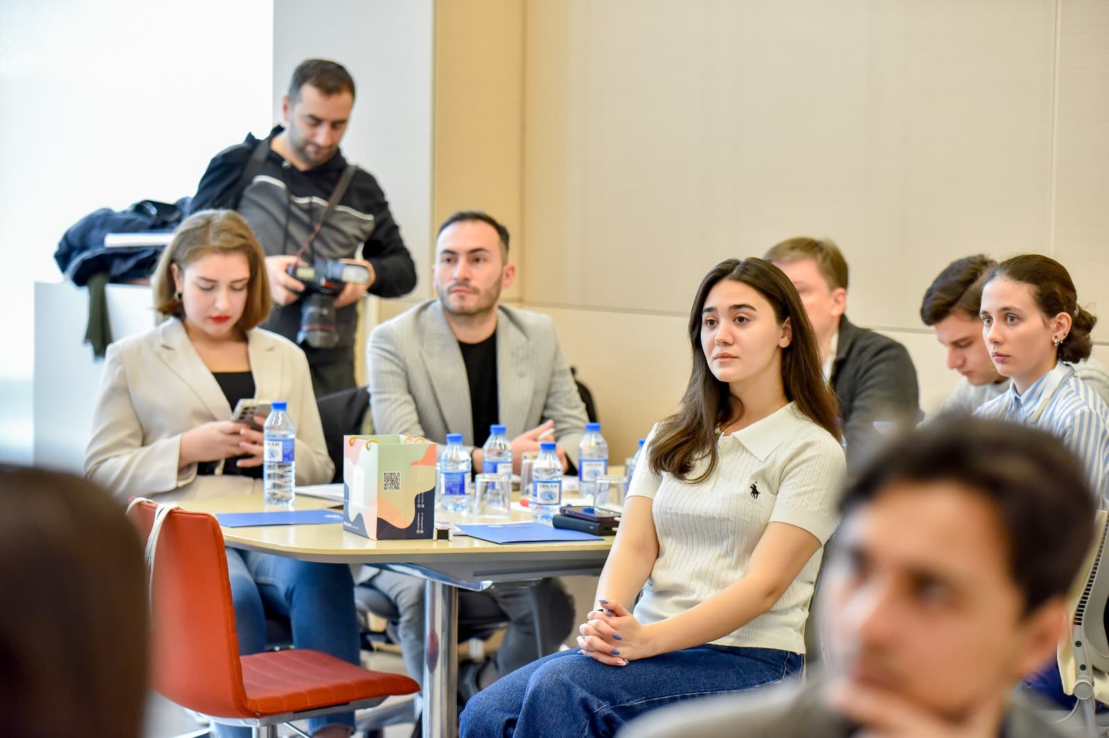 COP29-un işıqlandırılmasında aktiv iştirak edəcək ingilisdilli jurnalistlər üçün növbəti təlimlər keçilir - <span style="color:#ff0000">FOTO</span>