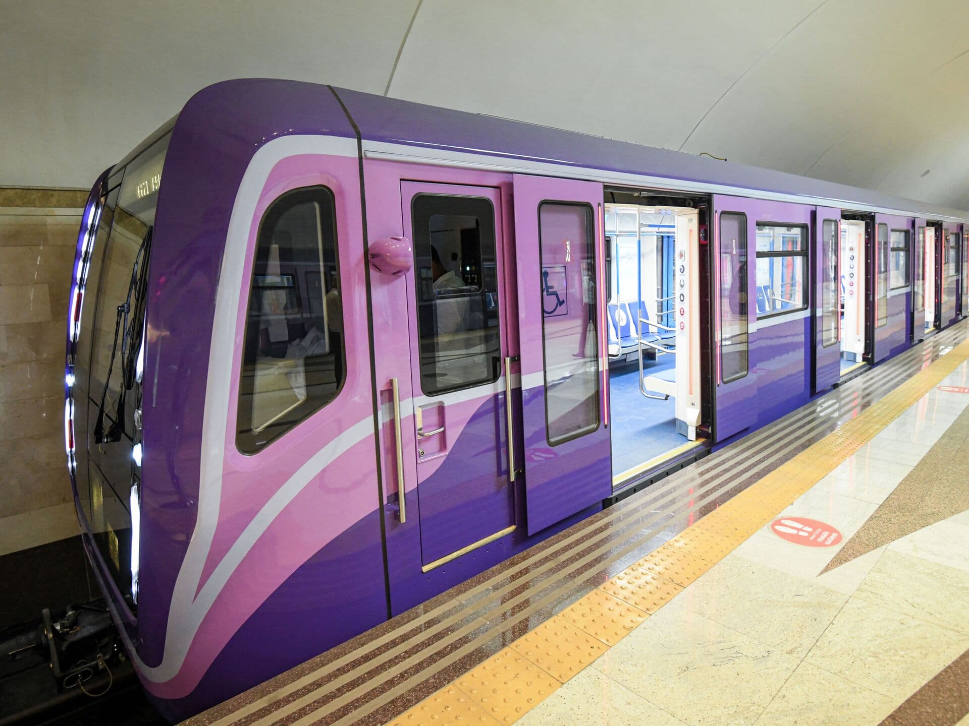 Bu günlərdə metronun iş saatı <b><span style="color:#ff0000">DƏYİŞƏCƏK</span></b>
