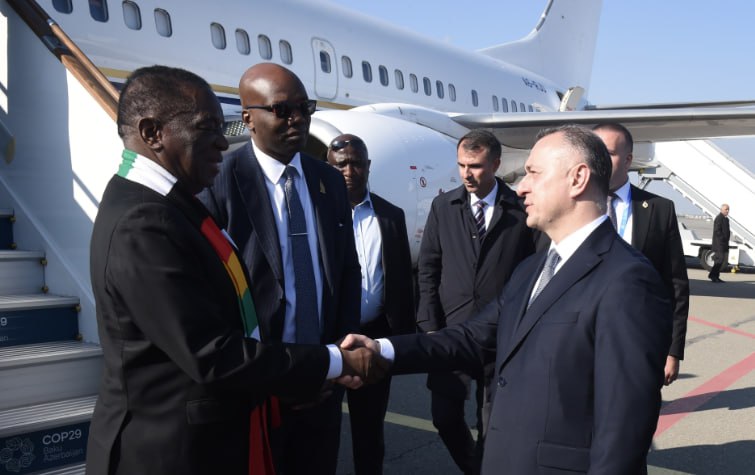 Zimbabve Prezidenti Azərbaycana səfərə gəlib -FOTO