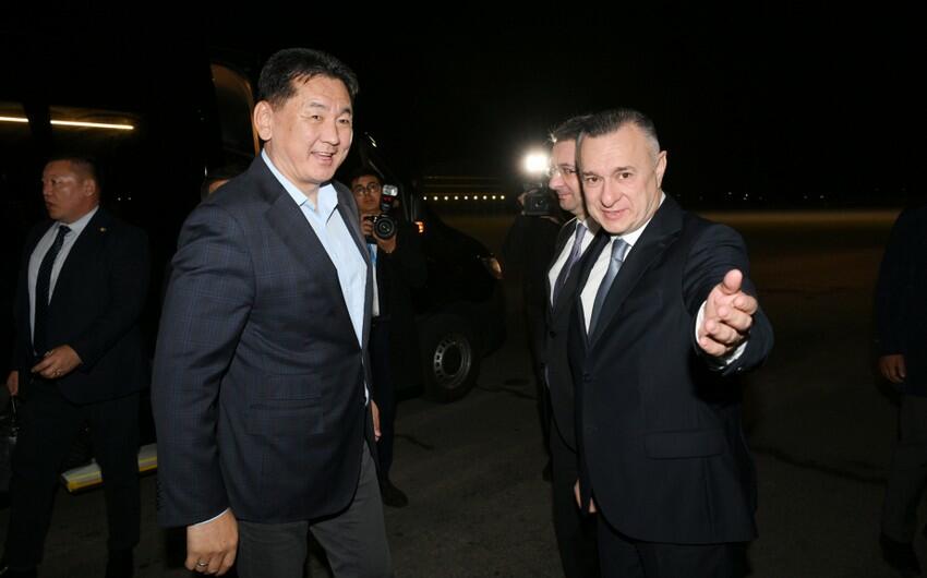 Monqolustan Prezidenti Azərbaycana səfərə gəldi